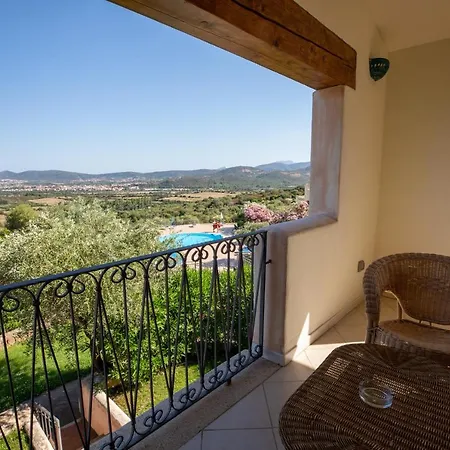 Residence L'Uliveto Budoni Exterior photo